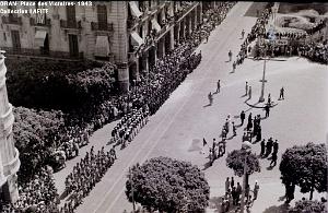 ORAN 1943 DEFILE PLACE DES VICTOIRES (6)